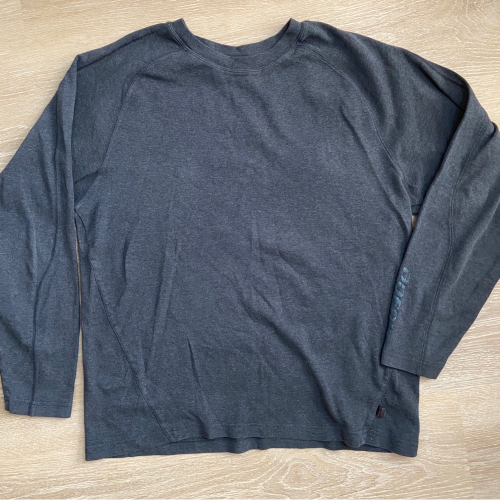 🖤5/$40!! Orage Gray Long Sleeve Shirt. Size large. 100% cotton. Crew neck.